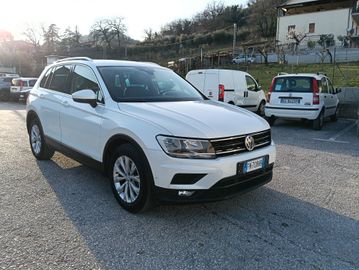 Volkswagen Tiguan - 3