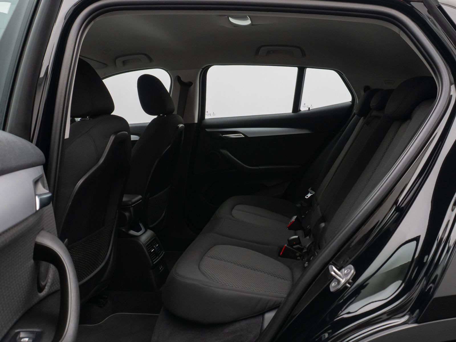 Fahrzeugabbildung BMW X2 xD25e Kamera DAB Lordos LED Geschwindigkeitsr