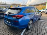 Hyundai i30 cw Passion Navi+LED+Kamera+AHK - Hyundai i30: Passion
