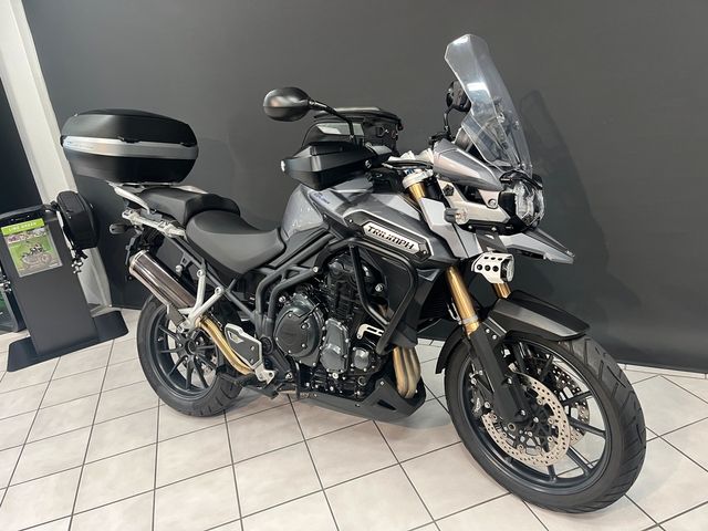 Triumph TIGER EXPLORER 1200 mit wenig KM, Topcase & mehr