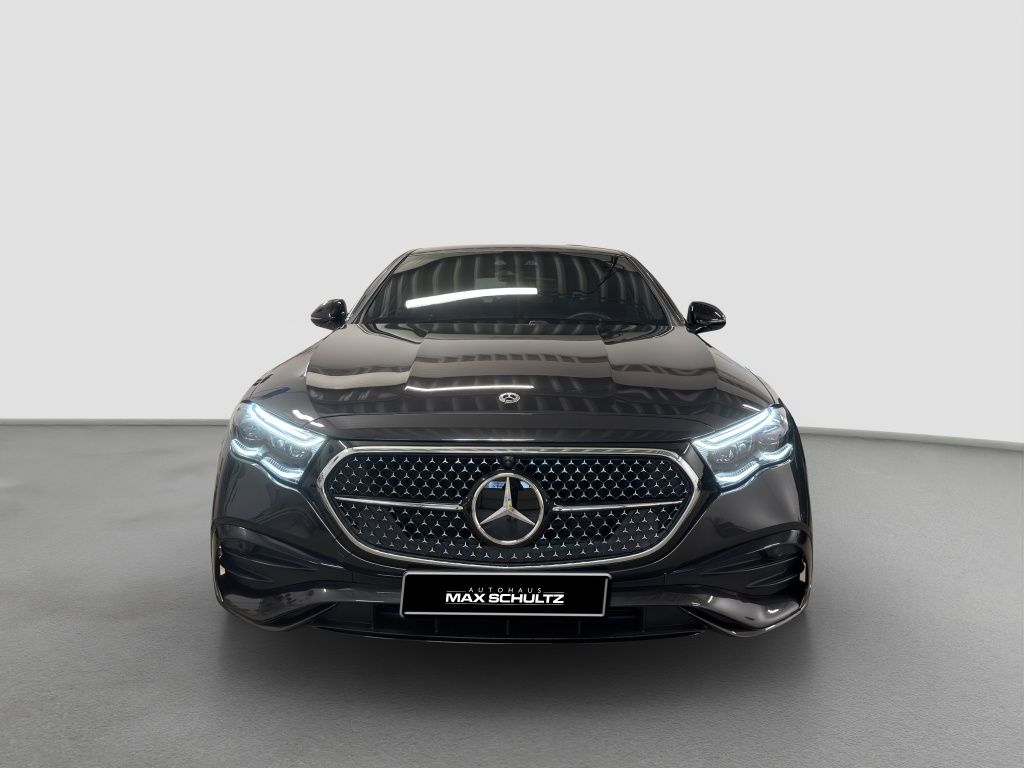 Fahrzeugabbildung Mercedes-Benz E 220 d 4MATIC Limousine AMG*NightPaket*360 Grad
