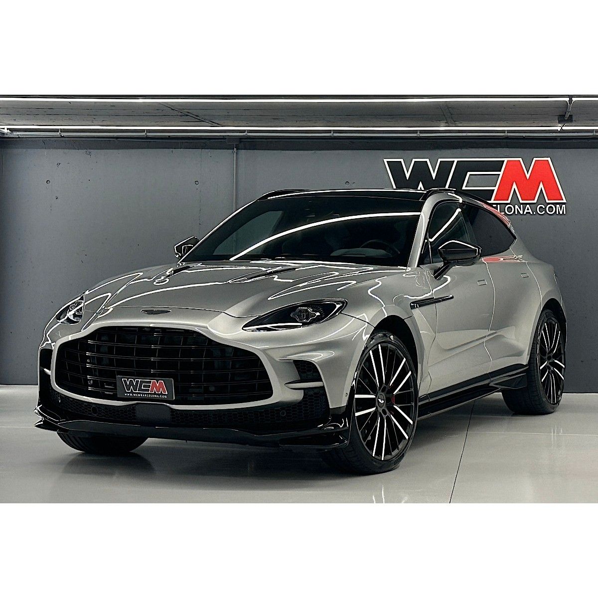 Aston Martin DBX 707 "1 OWNER" 2024 imagem 3