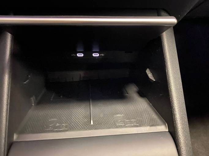 Fahrzeugabbildung Volkswagen Tiguan 1.5 eTSI OPF DSG+AHK + NAVI+PARKASSISTENT