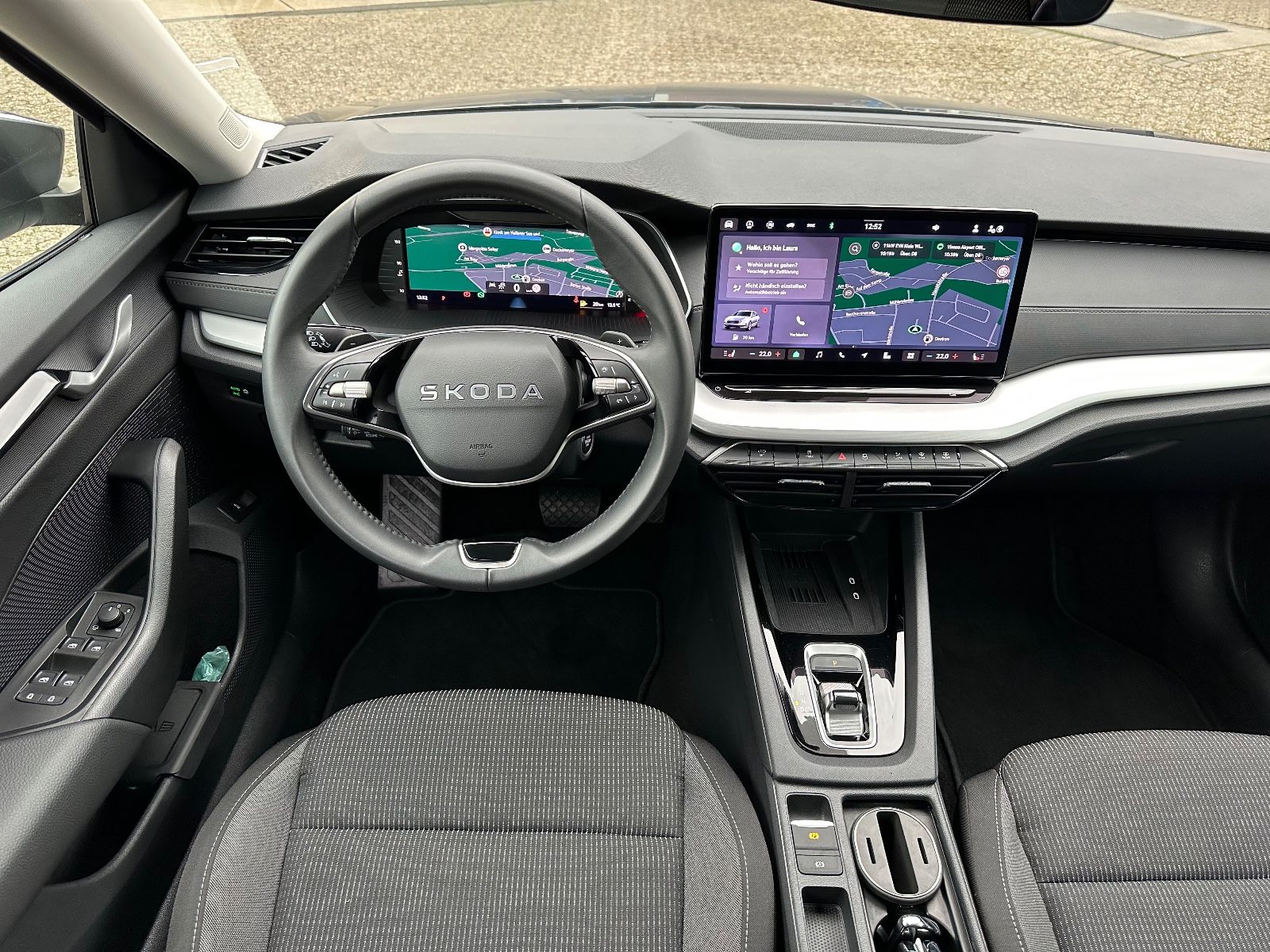 Fahrzeugabbildung SKODA Octavia Combi 2.0 TDI Selection DSG Navi/AHK/ACC