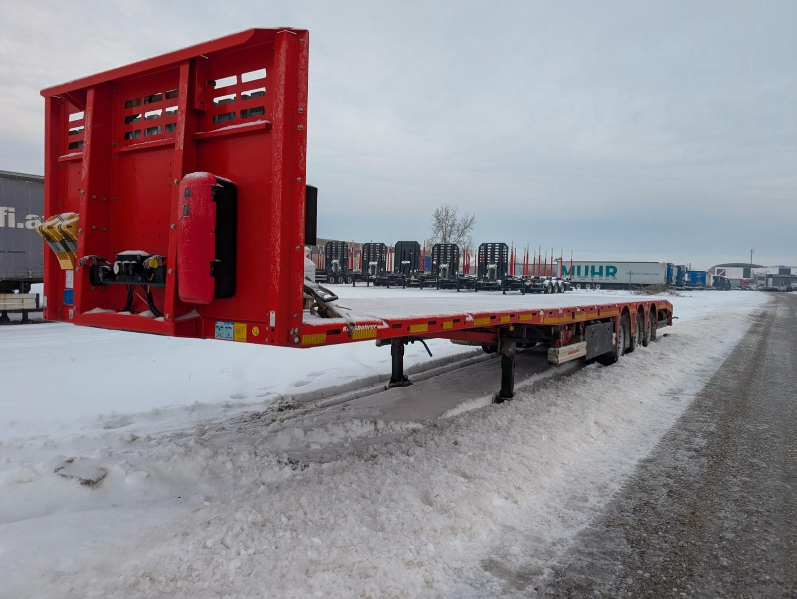 Kässbohrer 3-Achs-Plateausattel - ausziehbar