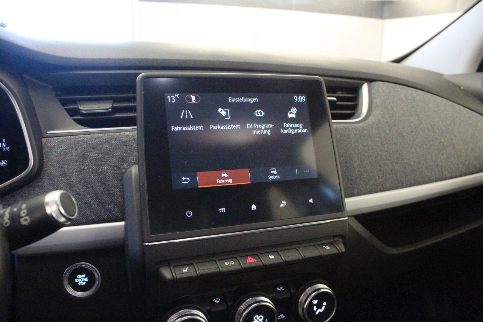 Fahrzeugabbildung Renault ZOE E-Tech 100% elektrisch*Winterpaket*CCS