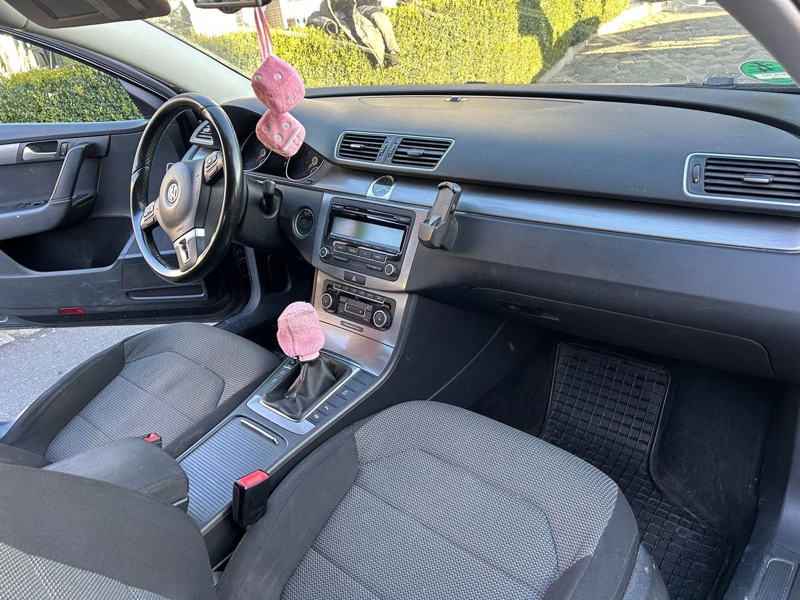 Volkswagen Passat 2011 — photo 5
