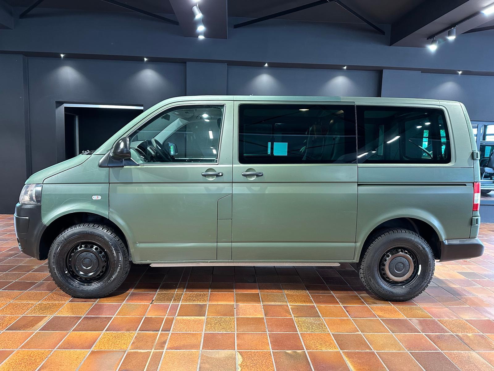 Volkswagen T5 WIDDER 4MOTION ROCKTON SEIKEL BUNDESWEHR OFFR