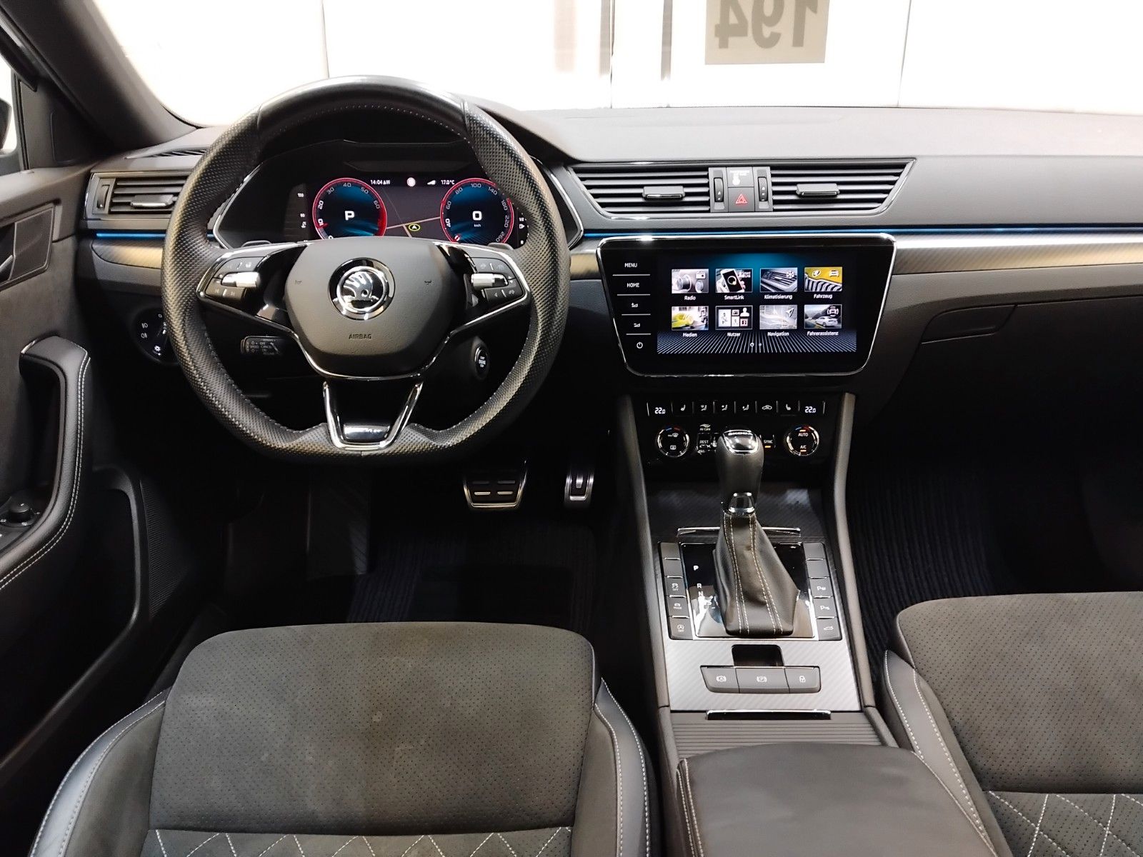 Skoda Superb (05/2023, Benzin)