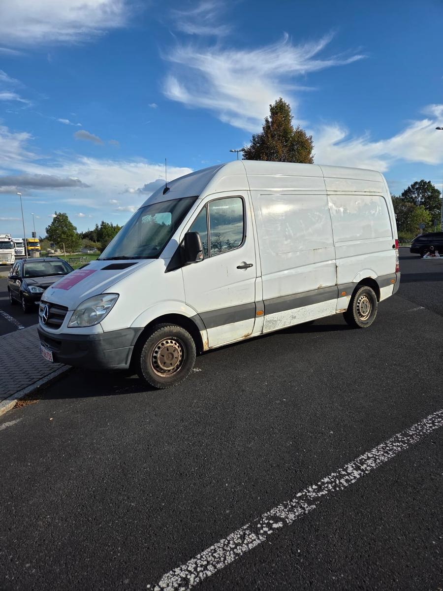 Mercedes-Benz Sprinter 209