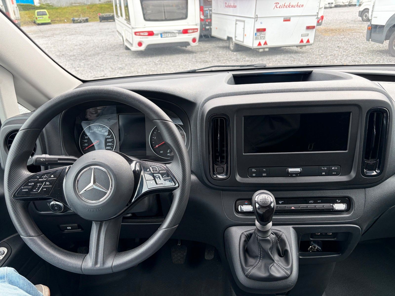 Fahrzeugabbildung Mercedes-Benz Vito Kasten 110 CDI lang