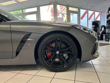Fahrzeugabbildung BMW Z4 M40i Roadster*Keyless*Kamera*Distronic*HarmK
