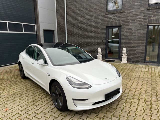 Tesla Model 3 Long Range/AWD/LED/ autonomes Fahren