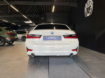 BMW 320 - 5