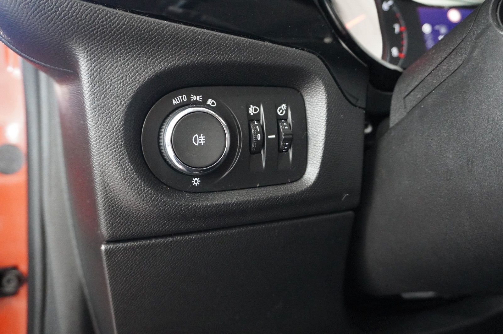 Fahrzeugabbildung Opel Corsa F 1.2 EDITION NAVI/SHZ/SPORT/PDC/TEMP/DAB+