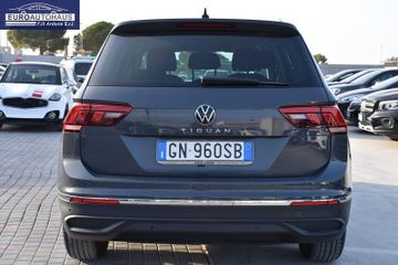 Volkswagen Tiguan - 5