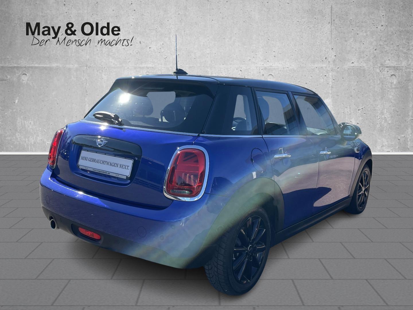 MINI Cooper Panorama Navi Leder LED Mehrzonenklima 2-