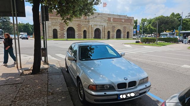 BMW 523i A - gepflegt