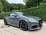 Audi TT Coupe 2.0 TDI ultra - S- Line - Black Edition
