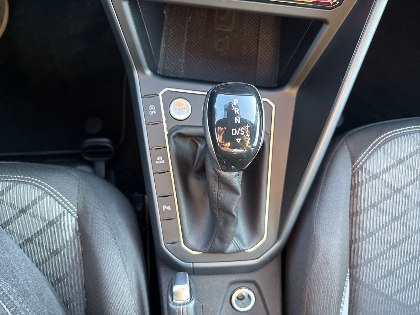 Taigo R-Line 1.5 TSI, IQ Drive, RearView, Matrix