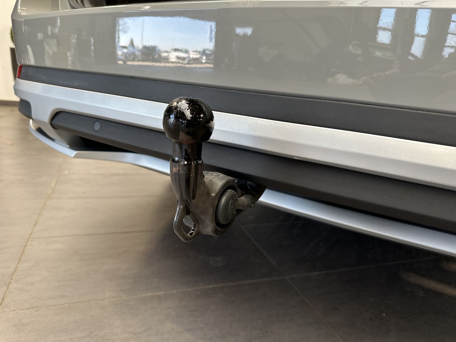 Fahrzeugabbildung SKODA Superb Combi 2.0 TDI 4x4 DSG Scout NAV+LED+AHK