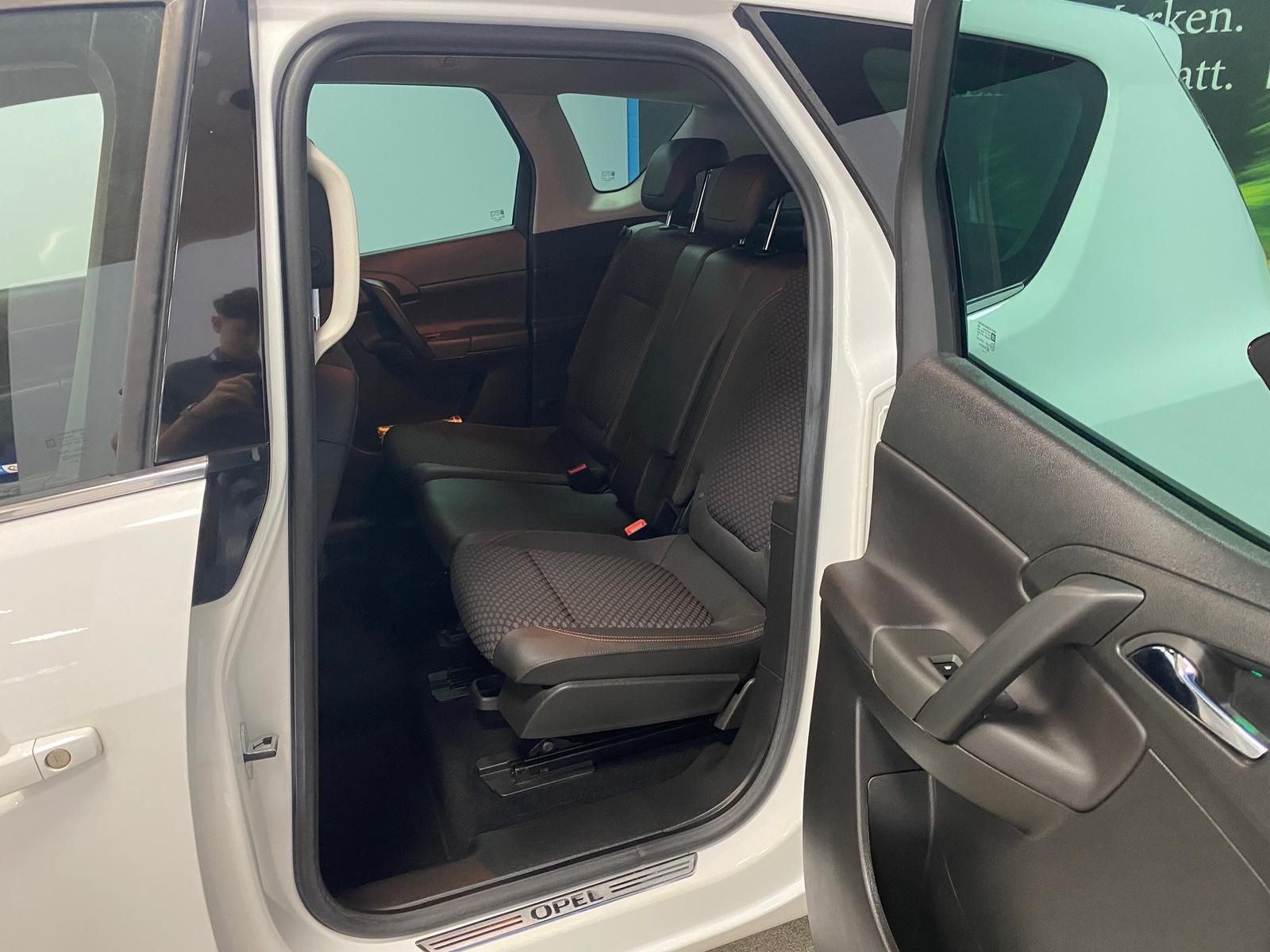 Fahrzeugabbildung Opel Meriva 1.4 16V Turbo Innovation+NAVI+KAMERA+PDC