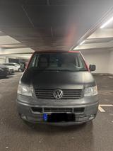 Volkswagen VW T5 Transporter langer Radstand Bj.2005 - Volkswagen T5 Transporter: Langer Radstand