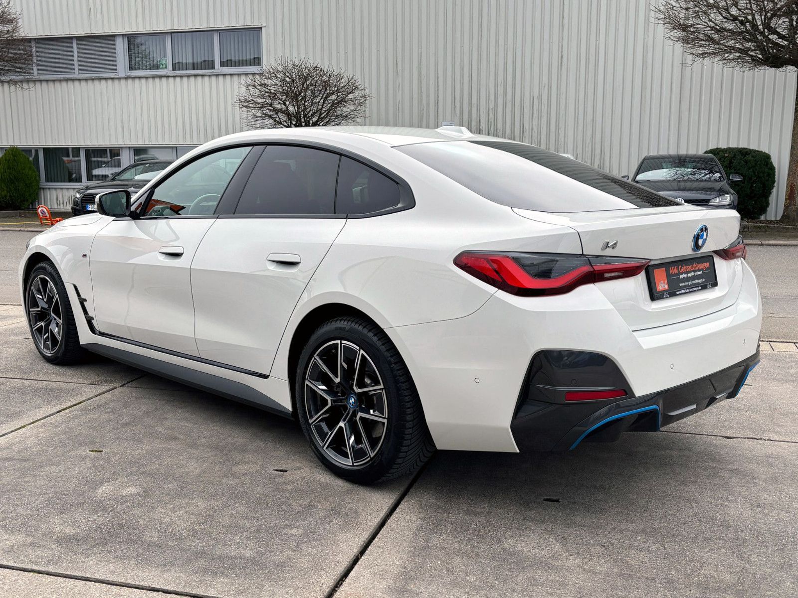 Fahrzeugabbildung BMW i4 eDrive40 Gran Coupe M-Sport LED AHK KAM ACC