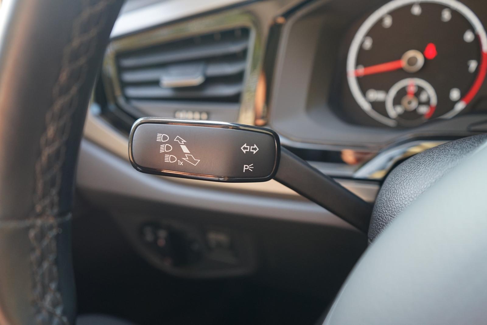 Volkswagen Polo 1.0 TSI Tempomat Sitzheizung PDC DAB, миниатюра 24