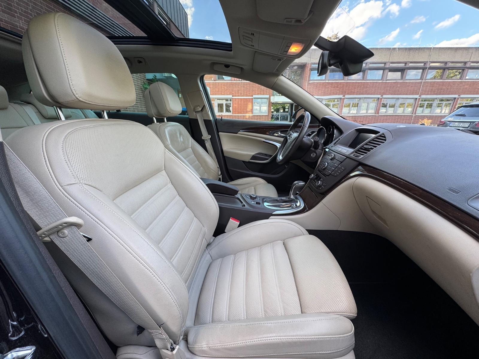 Opel Insignia 2012 — photo 12