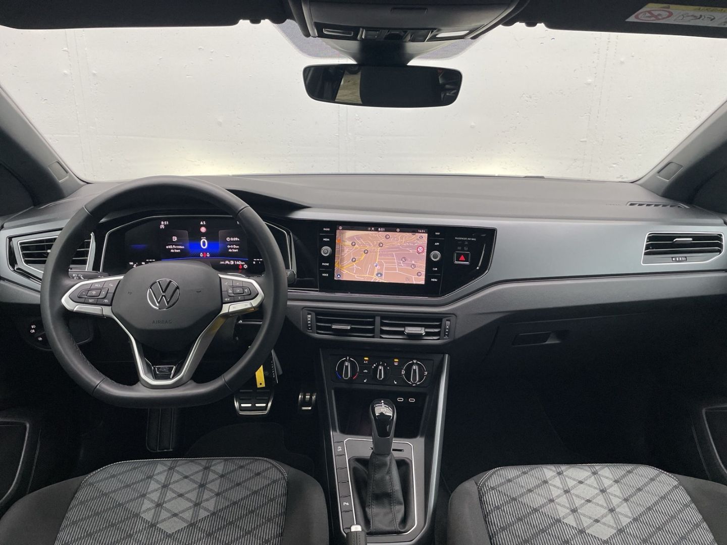 Taigo 1.0 TSI DSG R-Line Black Style Kamera/Pano