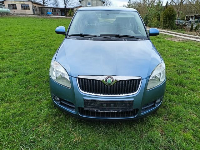 Skoda Fabia 1.4 TDI Klimatronic ESP AHK Tempomat Euro4