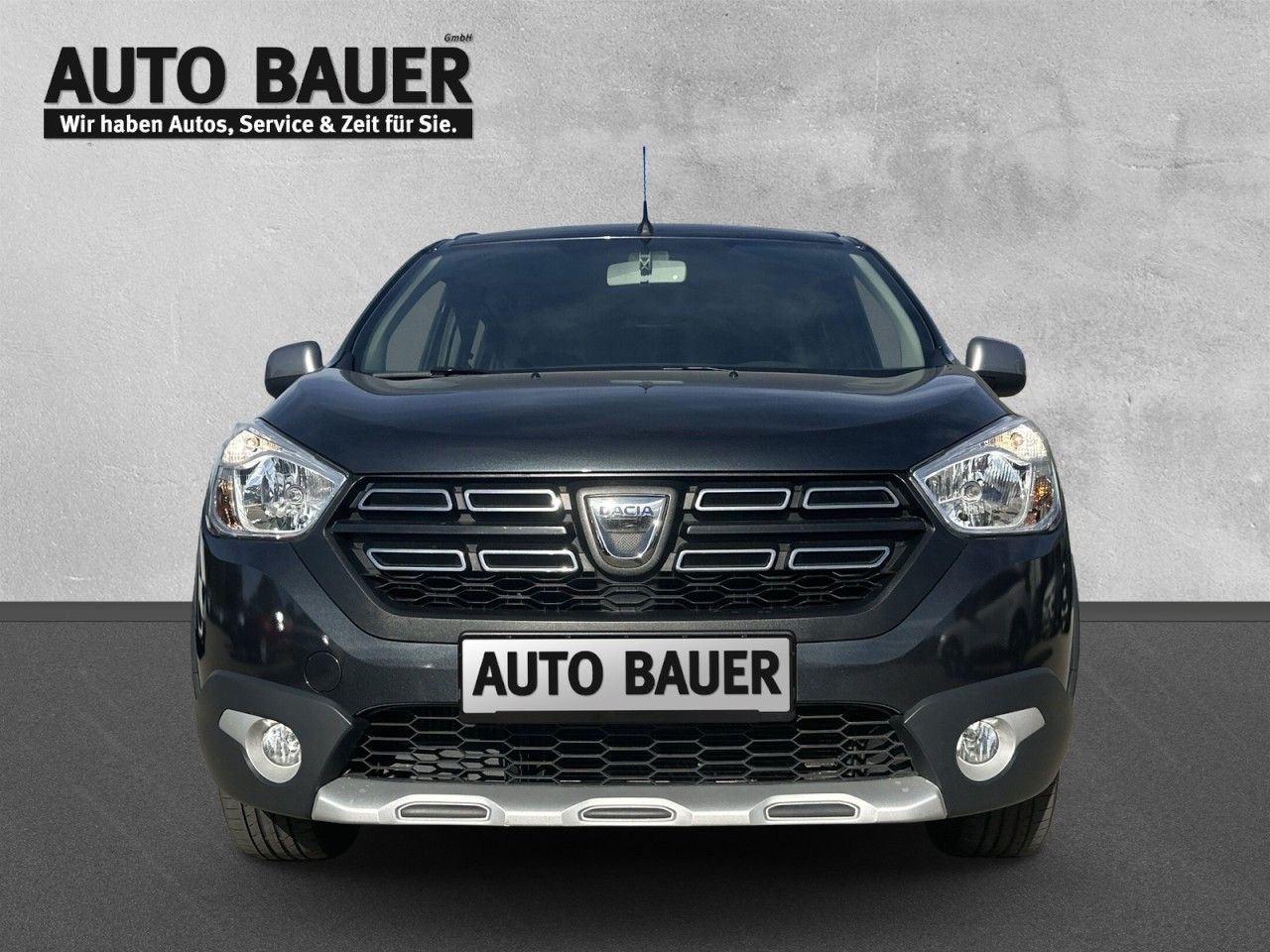 Fahrzeugabbildung Dacia Lodgy Stepway TCe 130 PS