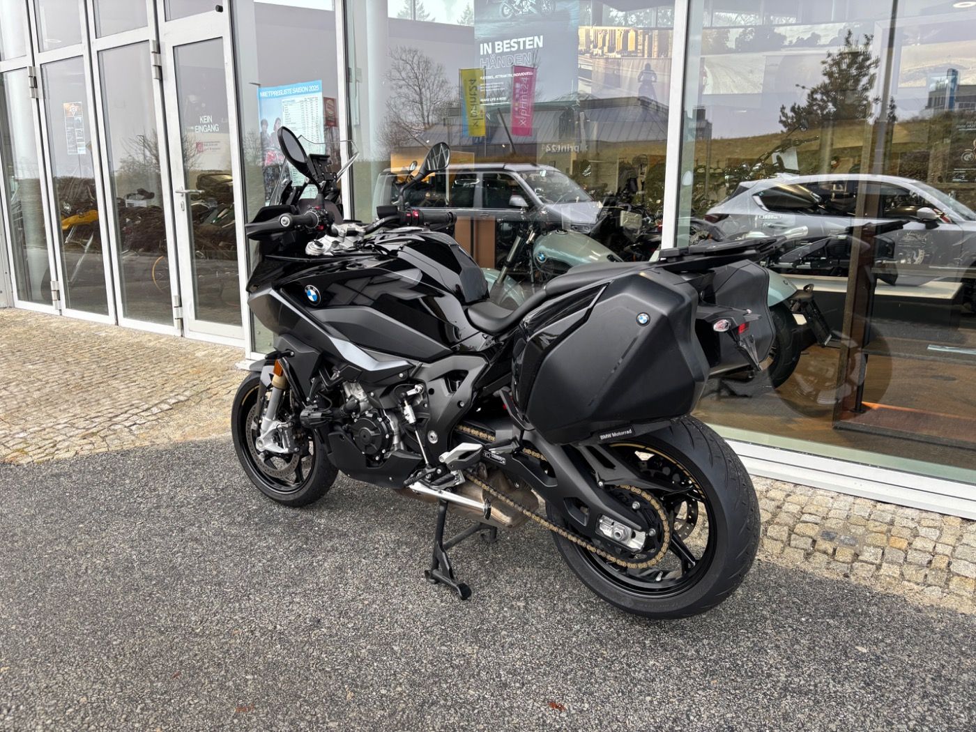 Fahrzeugabbildung BMW S 1000 XR Triple Black Koffersystem SC-Project S