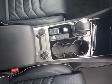Volkswagen Touareg - 11
