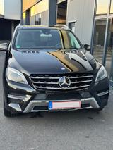 Mercedes-Benz ML 350 BlueTEC 4MATIC - - Mercedes-Benz ML 350 mit Diesel-Antrieb