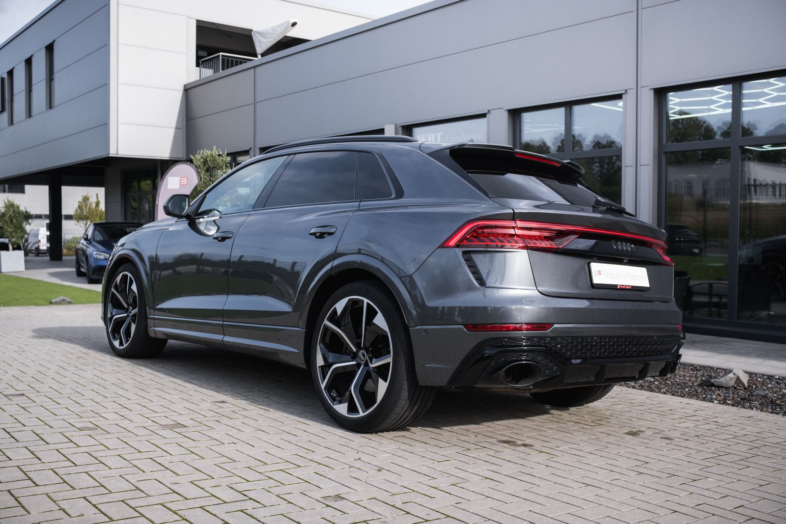 Fahrzeugabbildung Audi RSQ8 4.0 TFSI -Assistentz-Paket -Plus-Keramik-Br