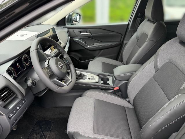 Fahrzeugabbildung Nissan QASHQAI 1.3 DIG-T MHEV 140 PS MT 4x2 N-Connecta