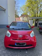Toyota IQ 1,0-l-VVT-i - - Toyota IQ in München