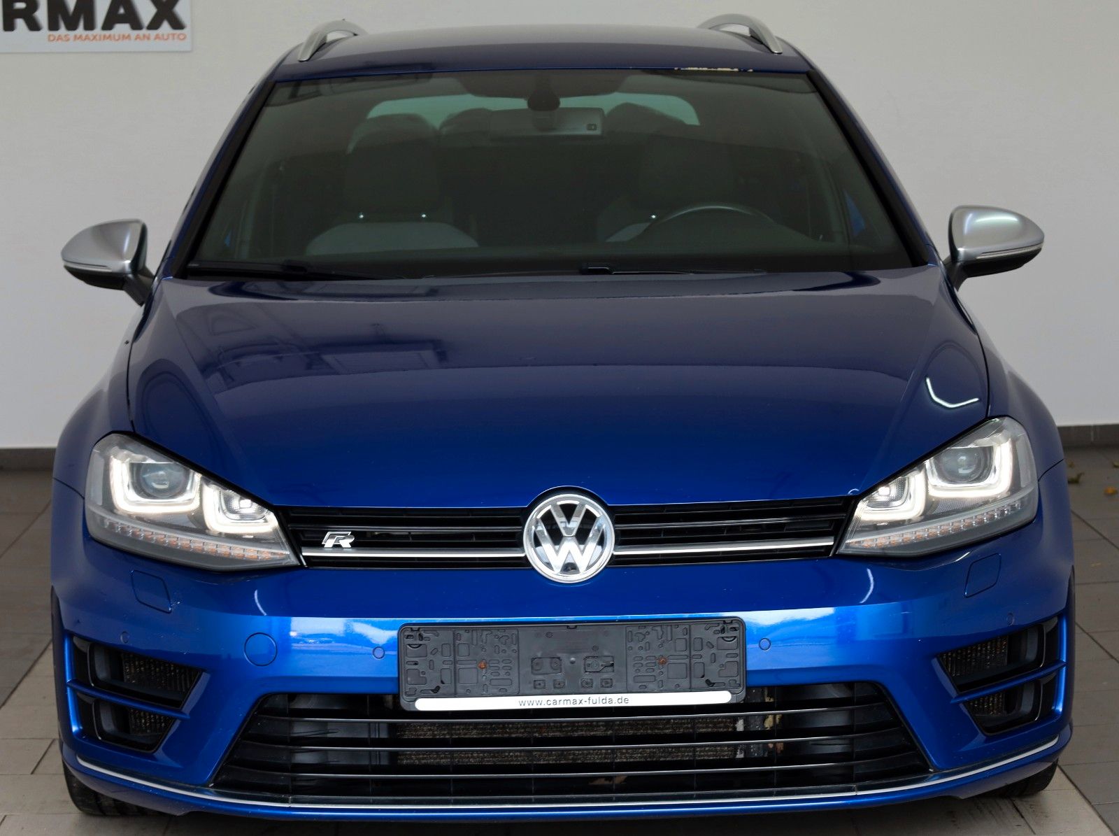 Fahrzeugabbildung Volkswagen Golf VII Variant R 4M Navi,Bi-Xenon,SH,PDC