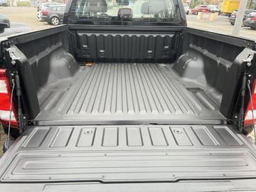 Bild 6 Foton 4 PickUp DoKa 4WD - Heckklappe mit Trittbrett