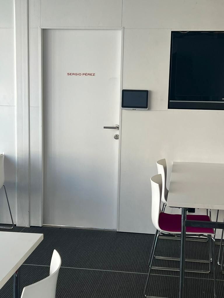 Fahrzeugabbildung Andere Einzigartiges Formel-1-Motorhome