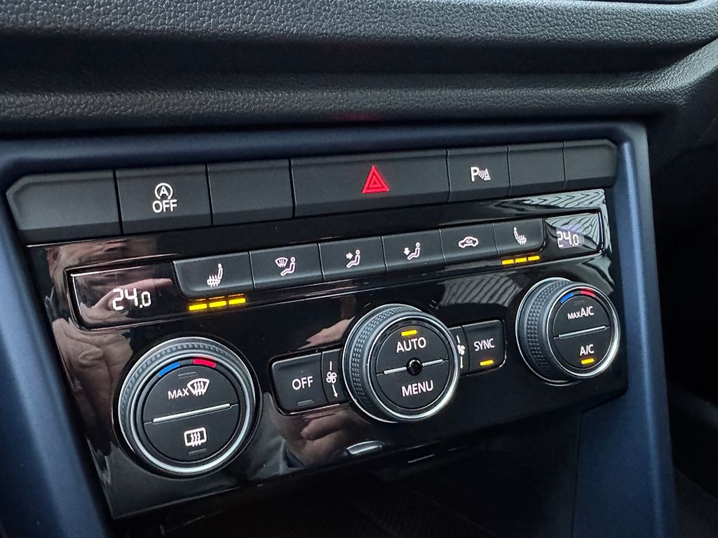 T-Roc 2.0 TDI 4MOTION R-LINE *AHK*LED*NAVI*