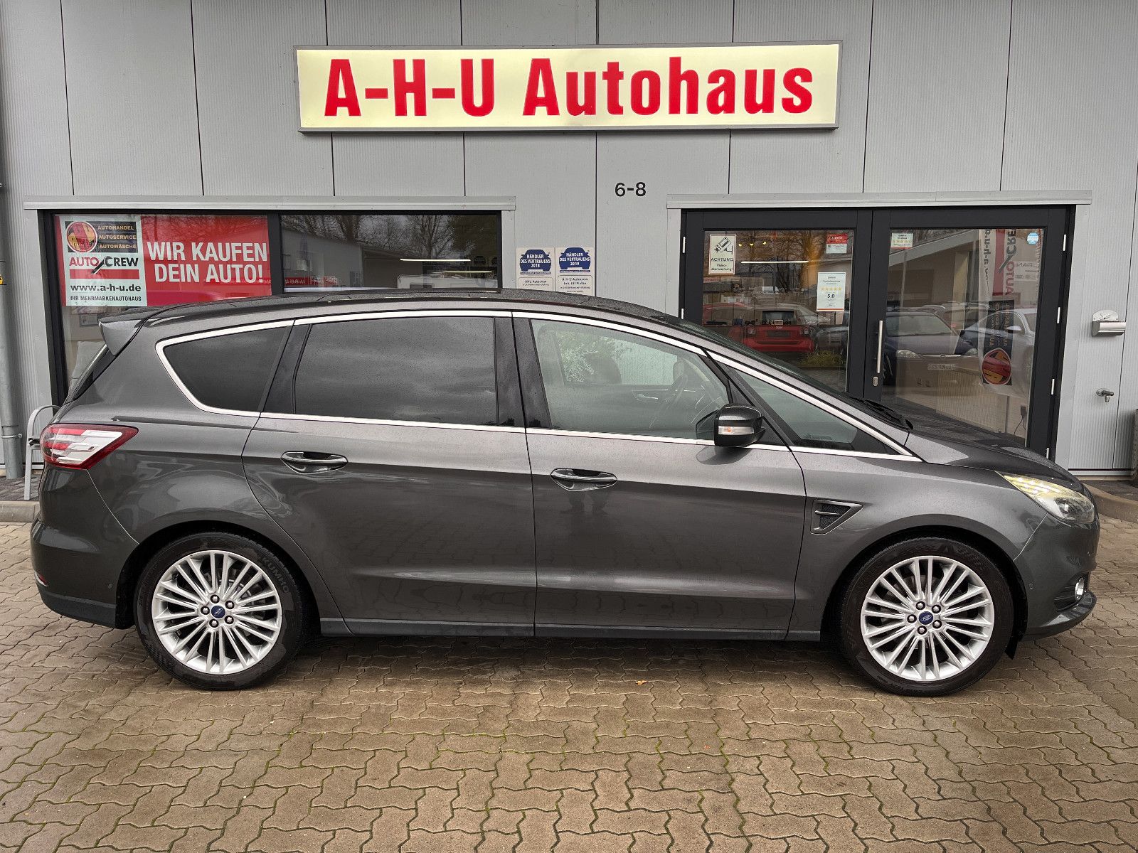 Fahrzeugabbildung Ford S-Max S-MAX Titanium