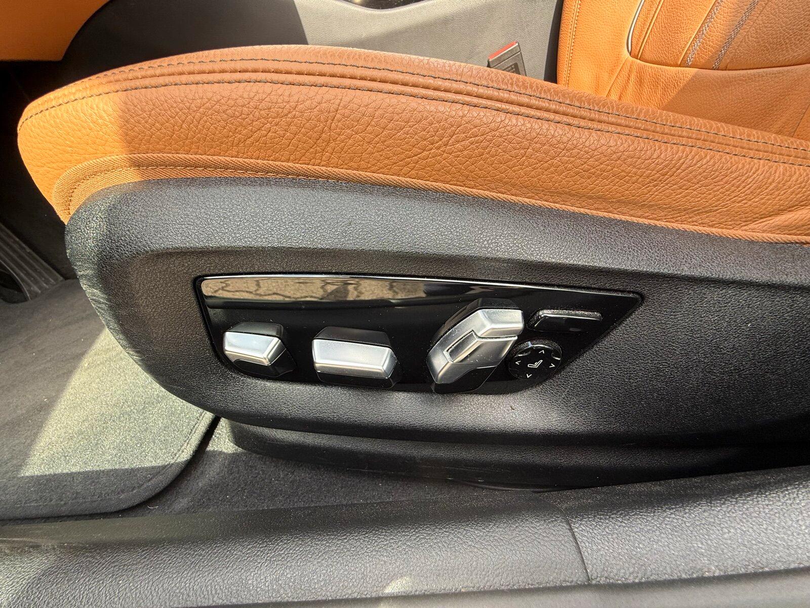 BMW 5er - 530 d Mild Hybrid PANO Leder AHK NAVI LED 