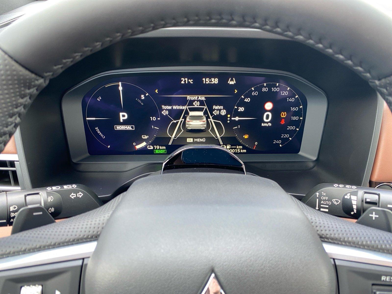 Mitsubishi Outlander Top Luxury 2.4 PHEV ACC+PDC+STH+PANO
