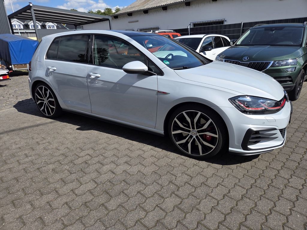 Image of Volkswagen Golf