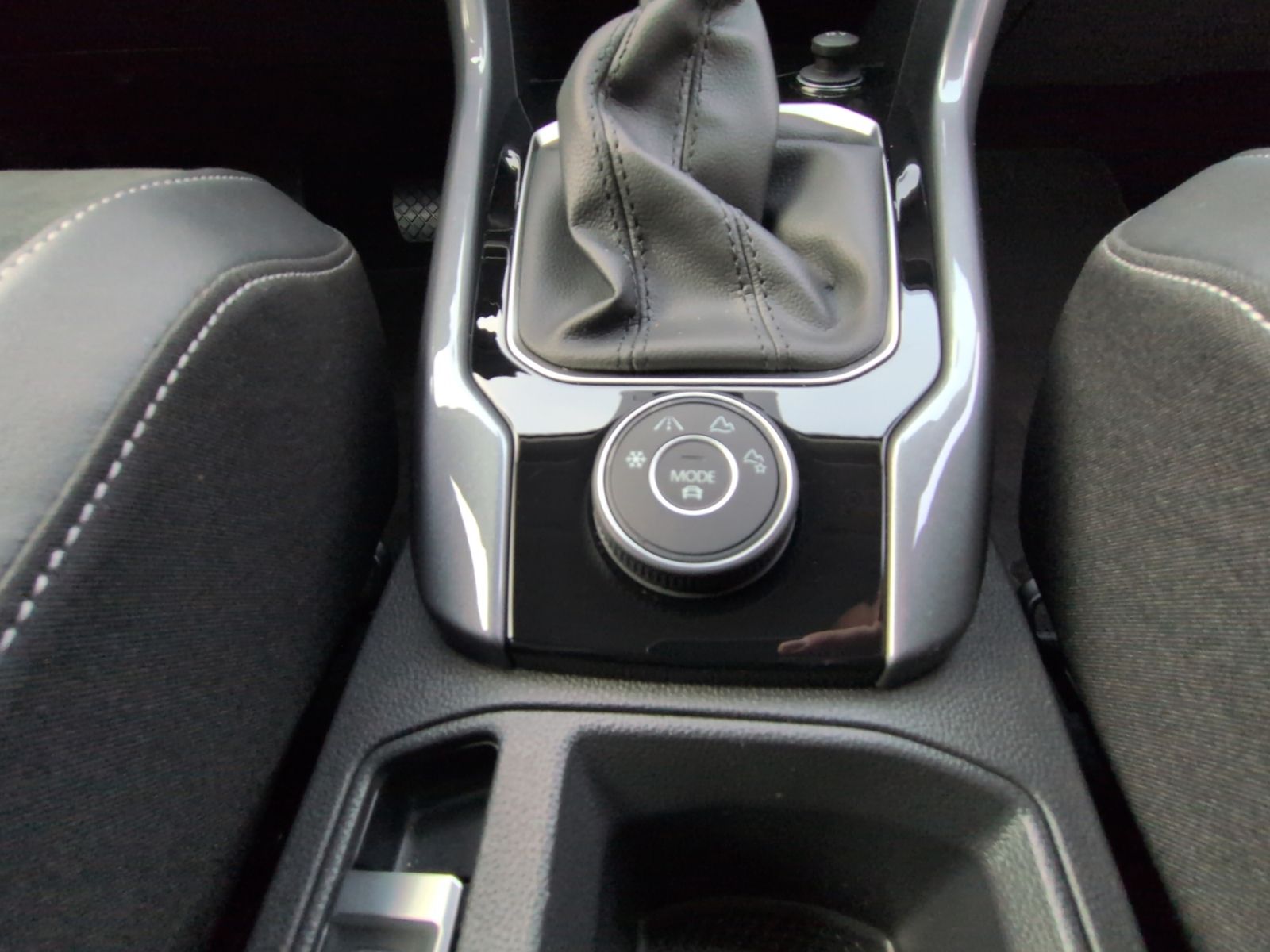 T-Roc 2.0 TDI DSG 4M Style APP+ACC+NAVI+LED