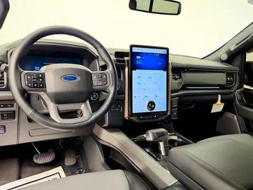 Ford F150 Lightning Lariat gr. Batterie in Hamburg+18