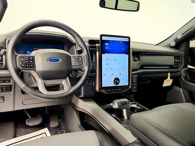Ford F150 Lightning Lariat gr. Batterie in Hamburg+18